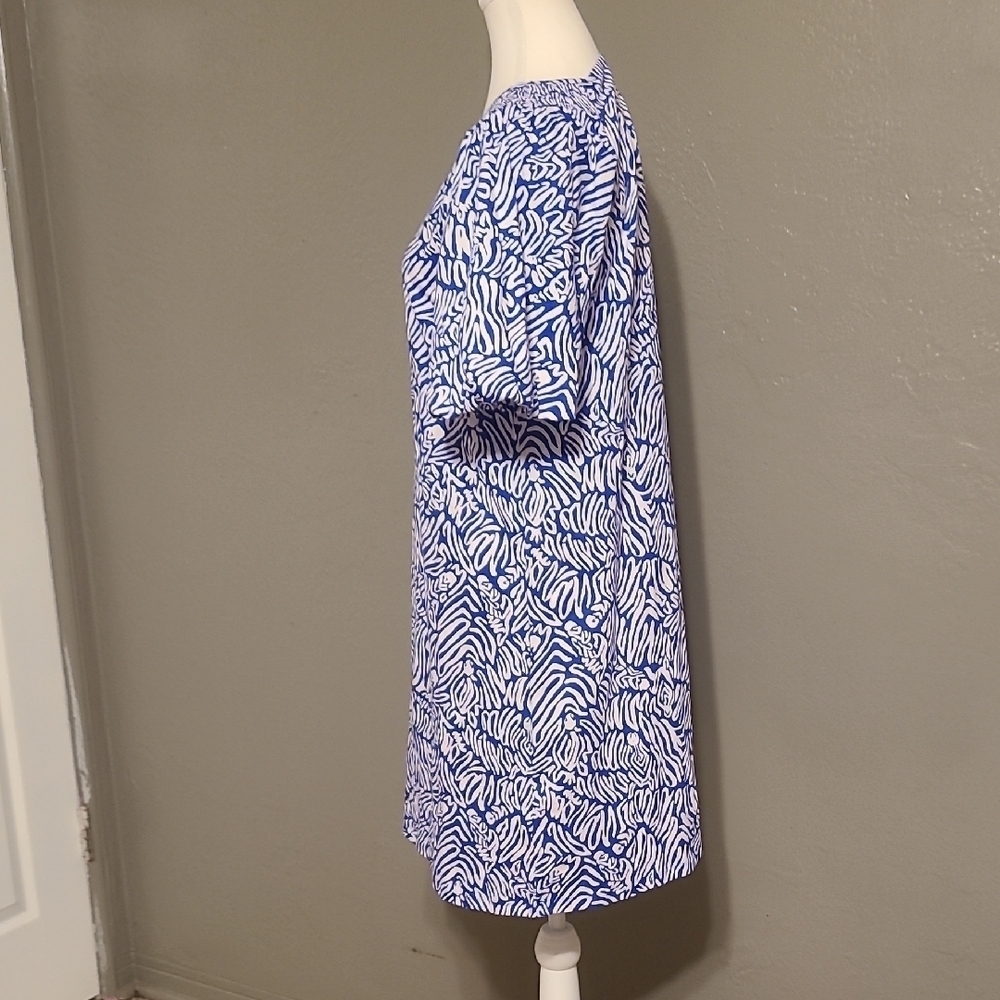 Lilly Pulitzer Rosen Tshirt Womens Dress Martinque Blue Zee Bee Print EUC Medium - Picture 2 of 10